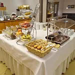 Kaiserin Augusta Hotel