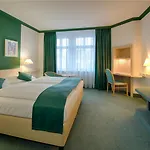 Hotel Kaiserin Augusta 3*