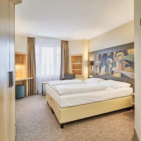 Kaiserin Augusta 3*