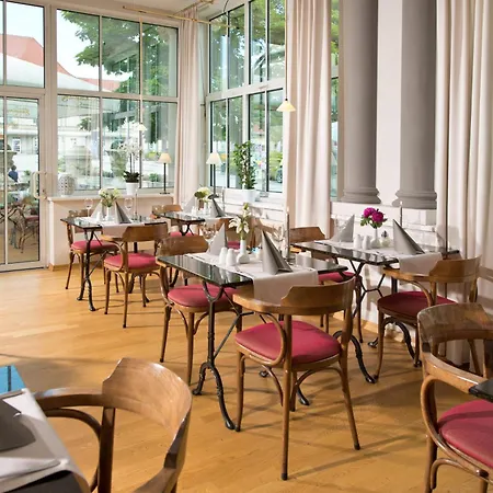 Hotel Kaiserin Augusta 3*