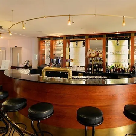 Kaiserin Augusta Hotel 3*