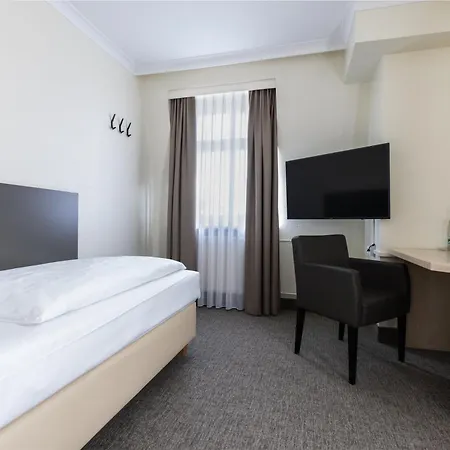 Kaiserin Augusta Hotel 3*