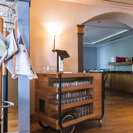 Kaiserin Augusta Hotel 3*