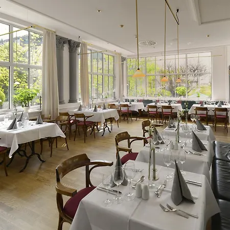 Kaiserin Augusta 3*