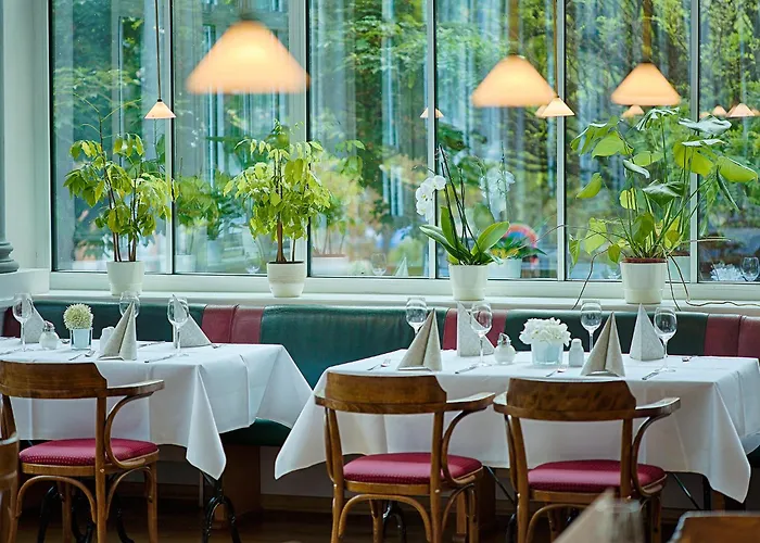 Kaiserin Augusta Hotel