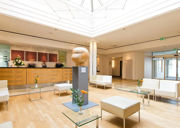 Hotel Kaiserin Augusta 3*