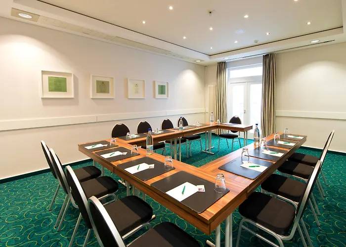 Hotel Kaiserin Augusta 3*