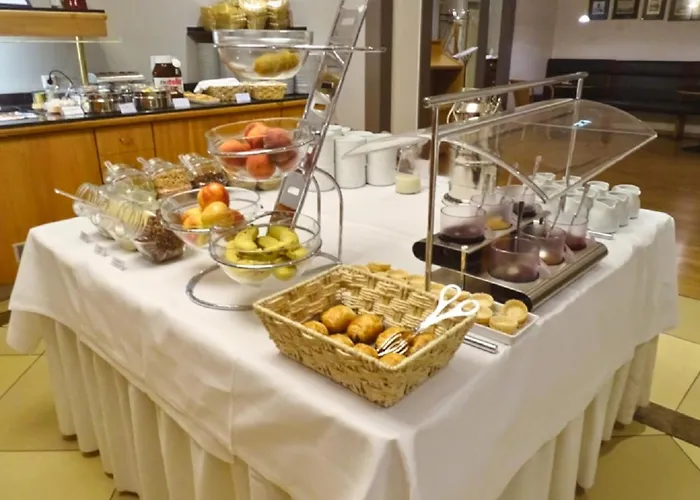 Kaiserin Augusta Hotel