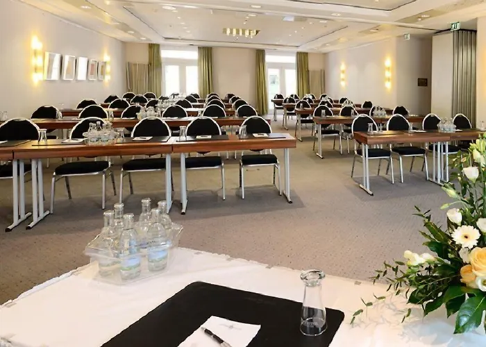 Hotel Kaiserin Augusta 3*