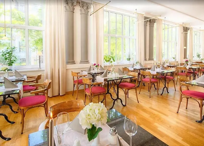 Kaiserin Augusta Hotel 3*