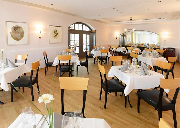 Kaiserin Augusta Hotel 3*