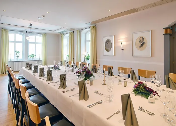 Kaiserin Augusta Hotel